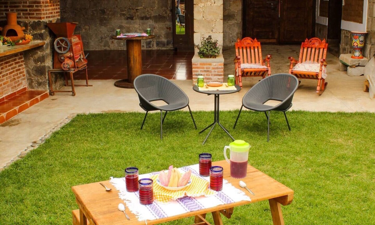Zacatlan House | 1 bedroom El Azulejo in Mexican B&B Hacienda!