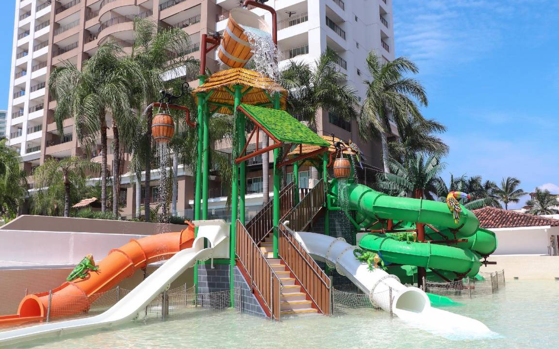South Hotel Zone Resort | 125 m² Resort ∙ 127 guests