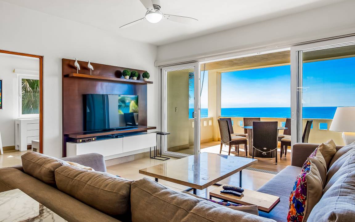 Flamingos Condo | 191 m² Condo ∙ 4 bedrooms ∙ 10 guests