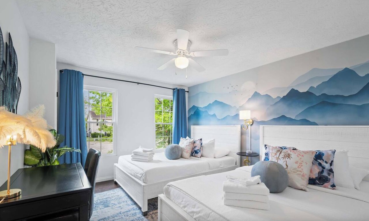 Williamstown Apartment | 2BR Condo Near Ark for 6 Guests - Free Parking