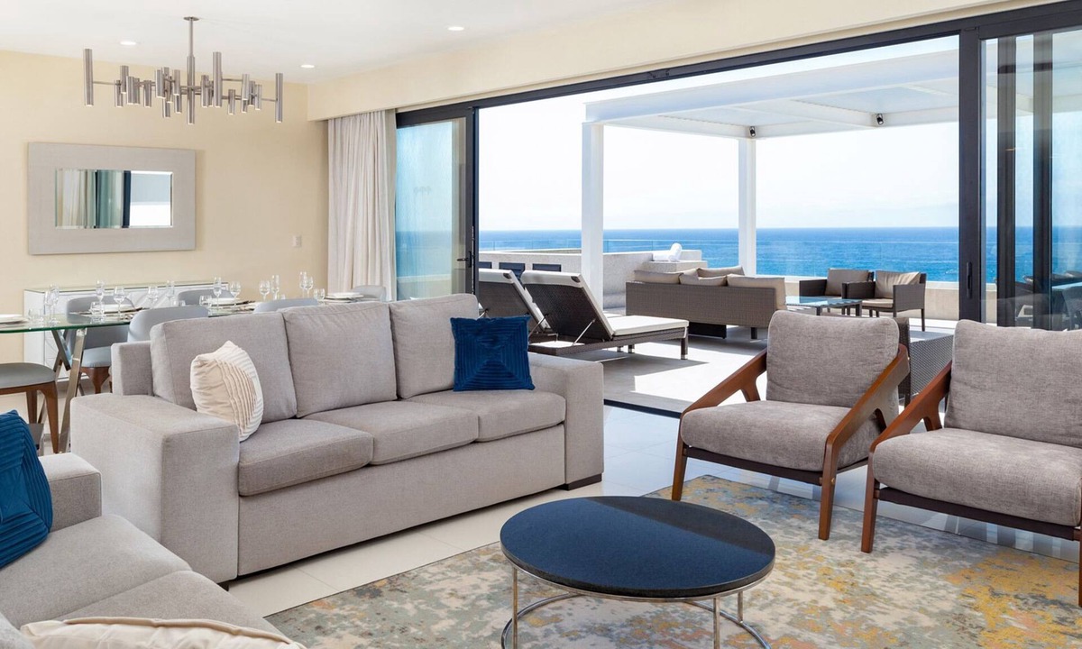 Santa Rosa Resort | 3-bedroom Ocean-front Penthouse Cabo San Lucas DATE AVAILABLE: Jan 4th-11th 2025
