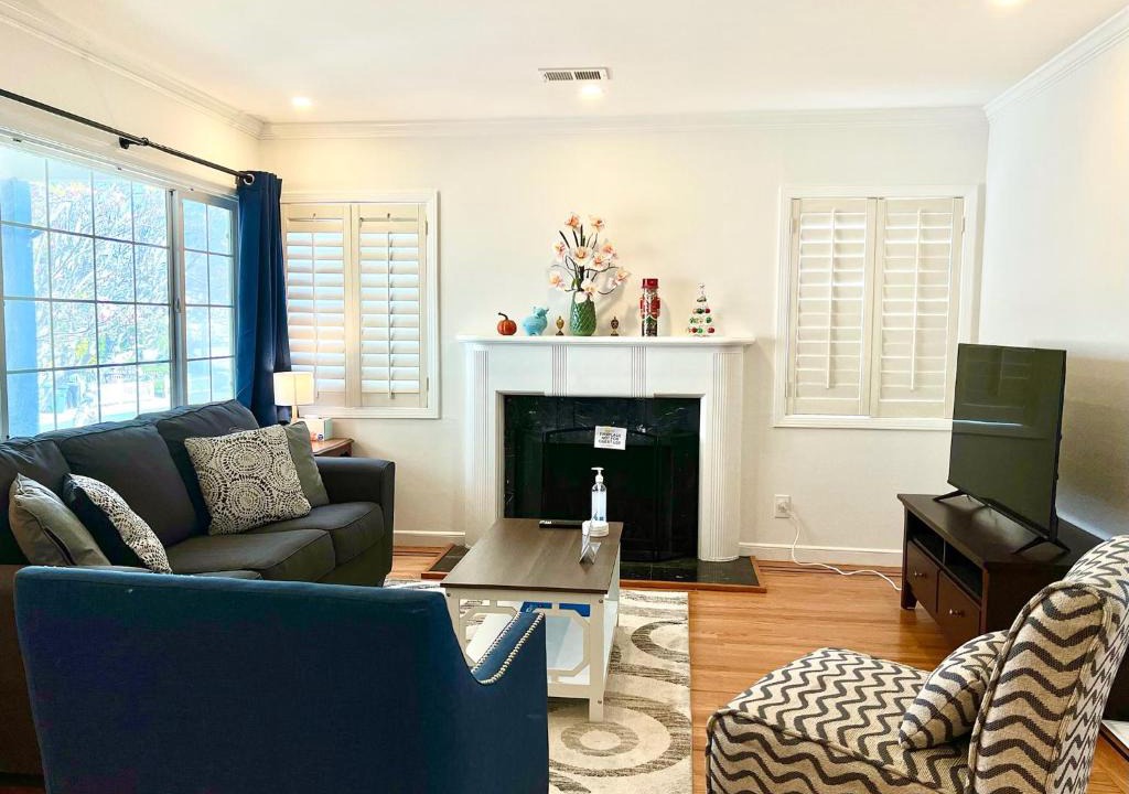 Millbrae House | 3 bedroom residential home in the lovely town near SFO San Francisco