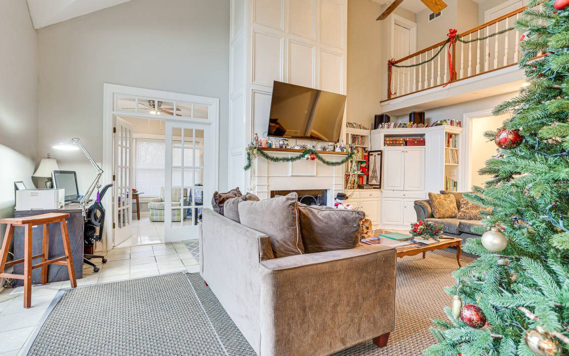Shelbyville House | 321 m² House ∙ 5 bedrooms ∙ 10 guests