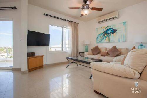 Colina del Sol House | 363 m² House ∙ 4 bedrooms ∙ 8 guests