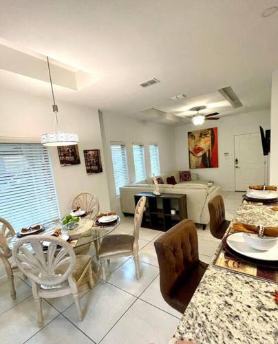 McAllen Apartment | 3BD2BATH, SUPERB LOCATION, NEAR AIRPORT, Mall