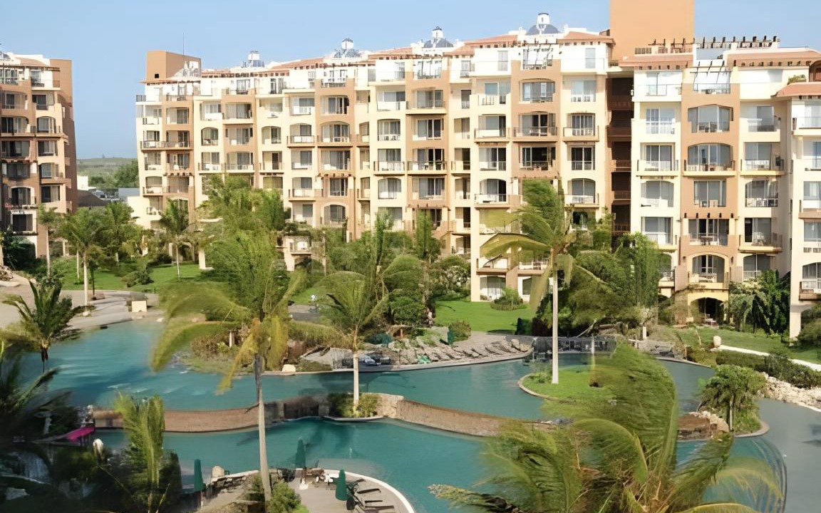 Flamingos Resort | 400 m² Resort ∙ 3 bedrooms ∙ 127 guests