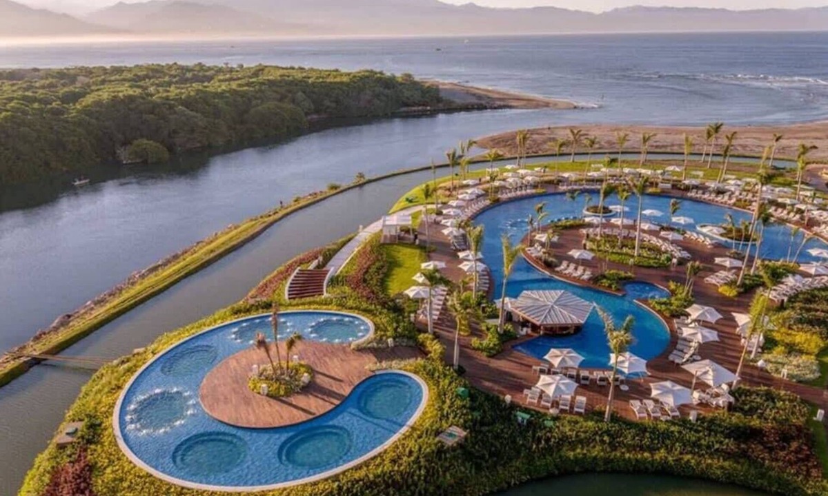 Bucerias Condo | 4BD Nuevo Vallarta: Luxury Resort w/Ocean View