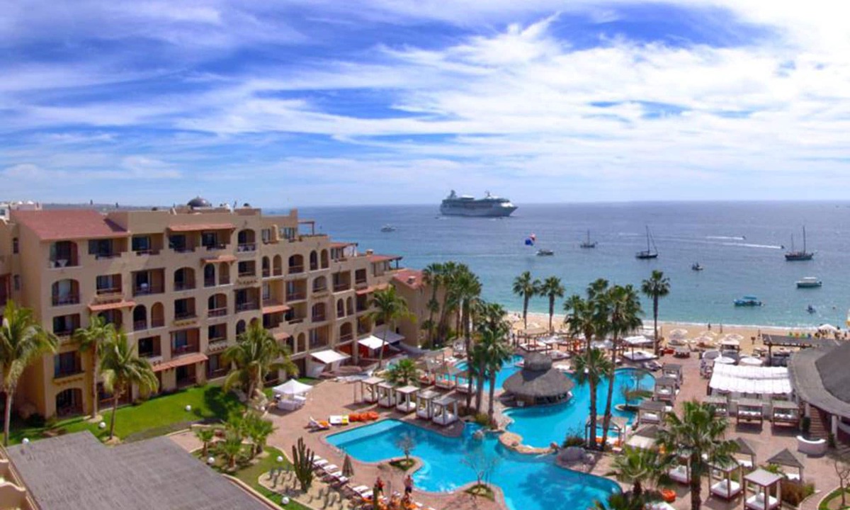 El Medano Ejidal Hotel | 5 Star Luxurious Beachfront Resort - Casa Dorada San Lucas Bay (ME Hotel)