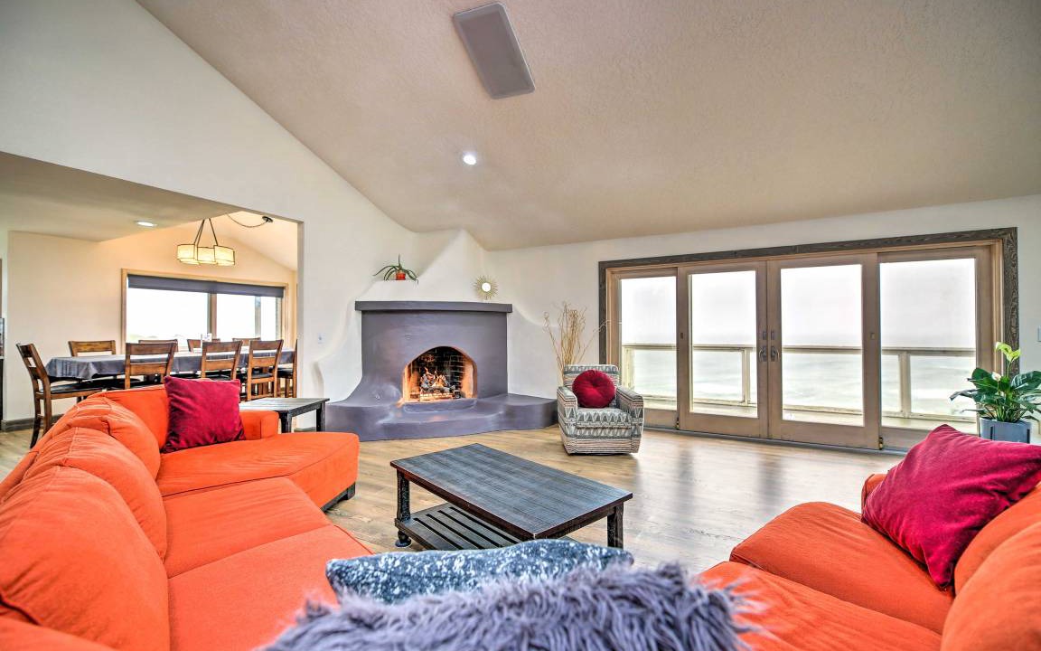 Agate Beach House | 556 m² House ∙ 7 bedrooms ∙ 18 guests