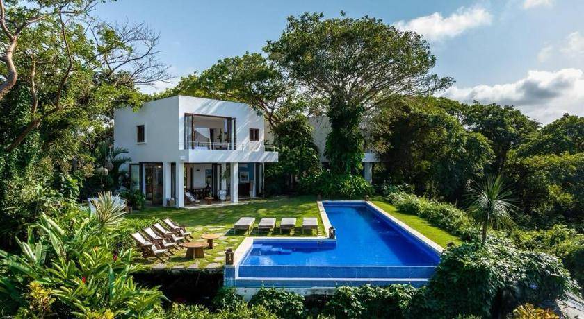Las Lomas Villa | 600 m² Villa ∙ 8 bedrooms ∙ 16 guests