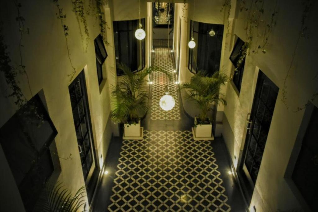 Anahuac House | 6Px Spacious apartment with trendy Rooftop!