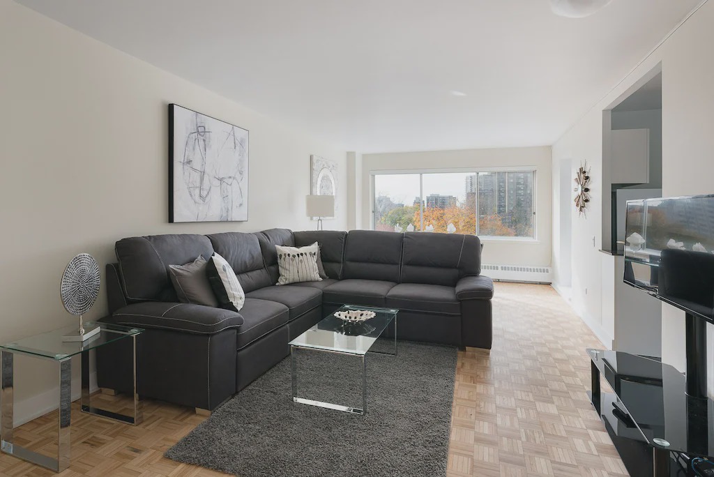 Downtown Montreal Apartment | 716 - Downtown, Park & Pool