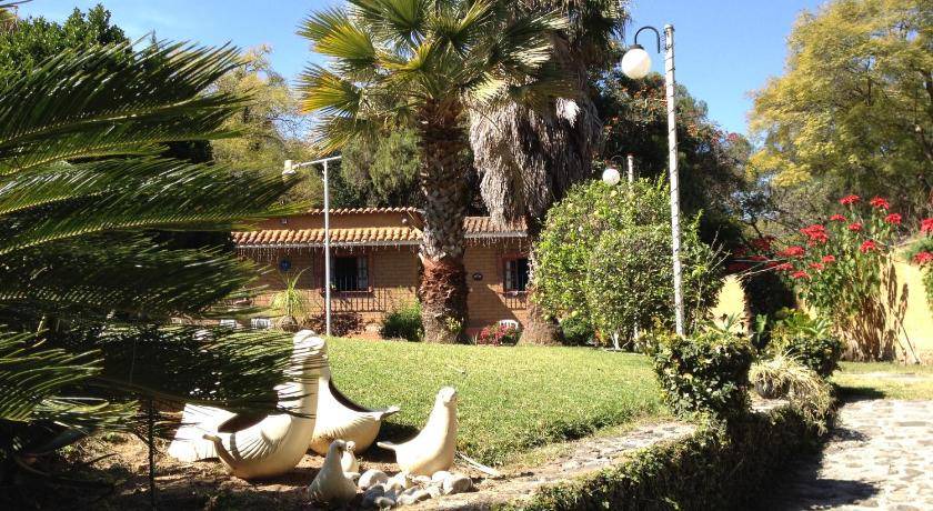 San Miguel House | 980 m² House ∙ 3 bedrooms ∙ 7 guests