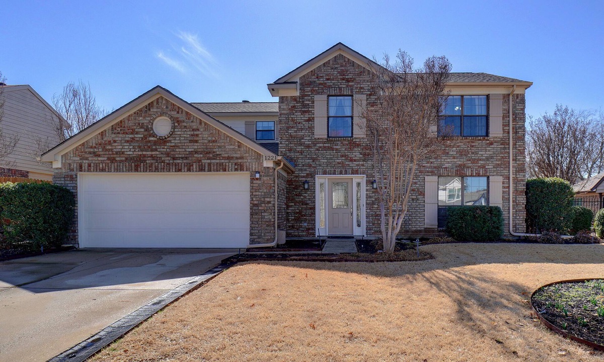Grapevine House | A home away from home!