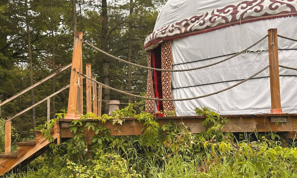 Mississippi Mills Cottage | A Nomadic Escape Inspired by the Silk Road
