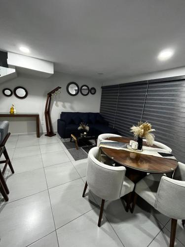 Tlajomulco de Zuniga House | Aeropuerto Casa Santa María