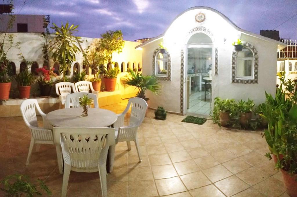 Emiliano Zapata Hostel | Alexandross Hostel