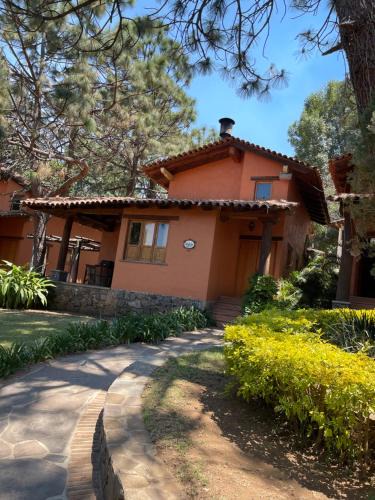 Mazamitla Villa | Amarilis