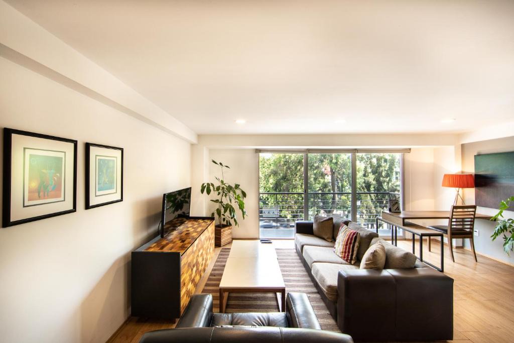 Hipodromo Apartment | AO 301 - Classy Accents & Private Balcony in La Condesa