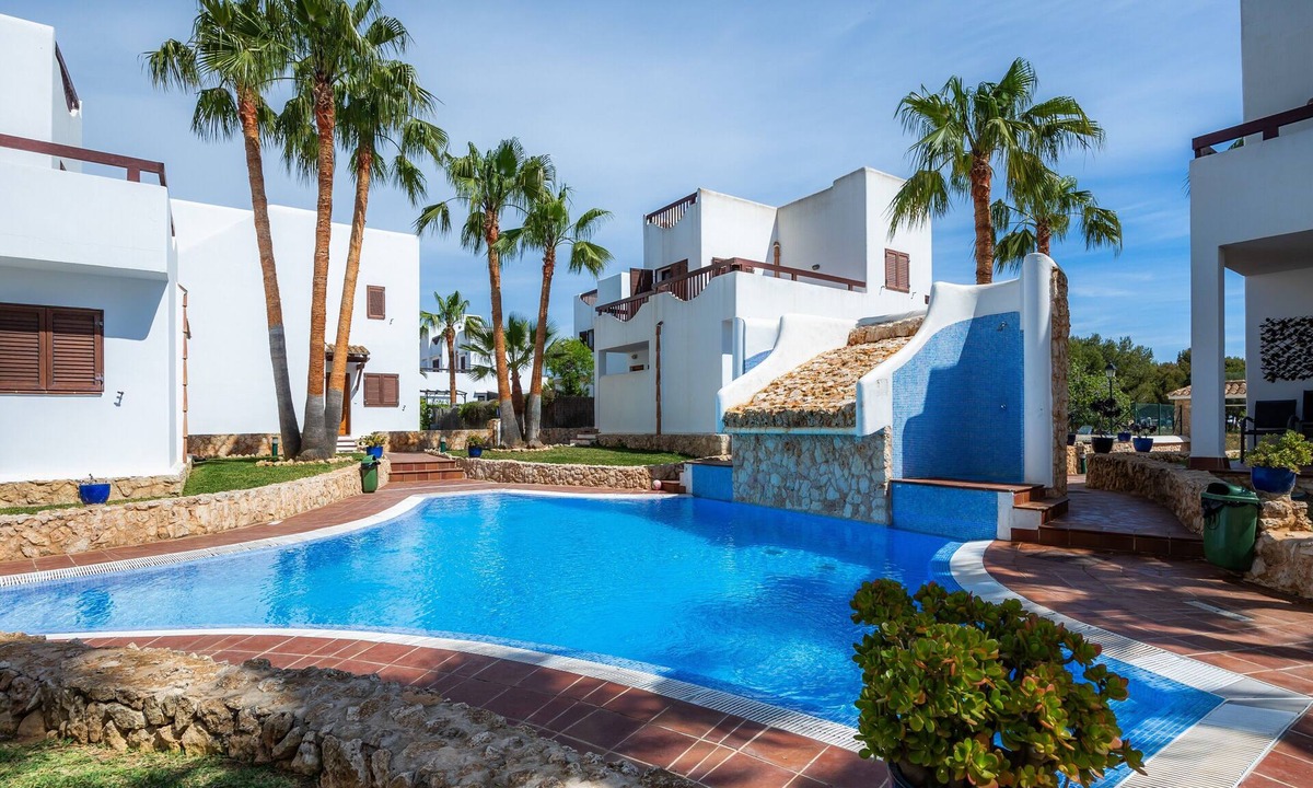 Cala d'Or Apartment | Apartment La Perla de Cala d'Or 10 with Shared Pool, Garden & Wi-Fi