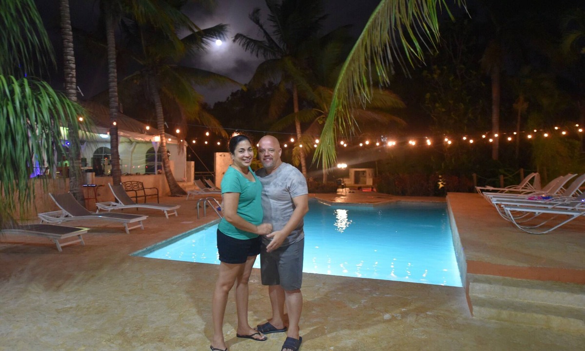 Aguadilla Apartment | Apt#3 sleeps 8, Pool, Jacuzzi, 5 min from #2 RD, 10 min to BQN airport