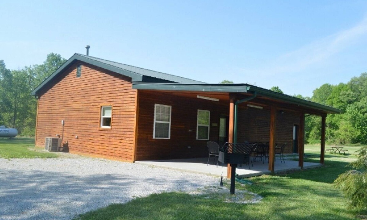 Eckerty Cabin | Arcadia Cabin 25 with Game Room Located on Patoka Lake in Southern Indiana