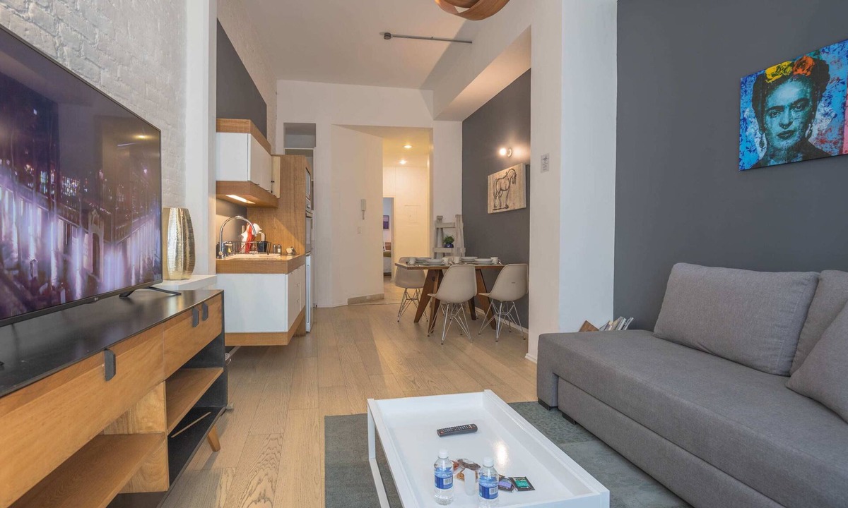 Historic Center Apartment | Art Lovers Pad/Heart of Downtown Mx City (D12)