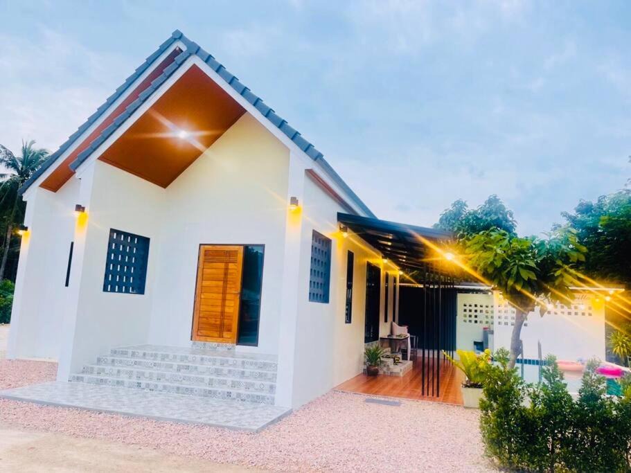 Khanom Villa | AT pool villa Khanom