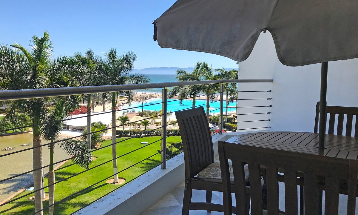 Nuevo Vallarta Apartment | Beach-front spectacular view, sandy beach & beautiful oversize pools