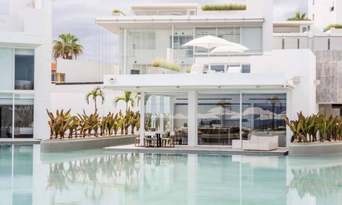 Zona Hotelera Villa | Beach Front Villa at the Viceroy in San Jose Del Cabo.