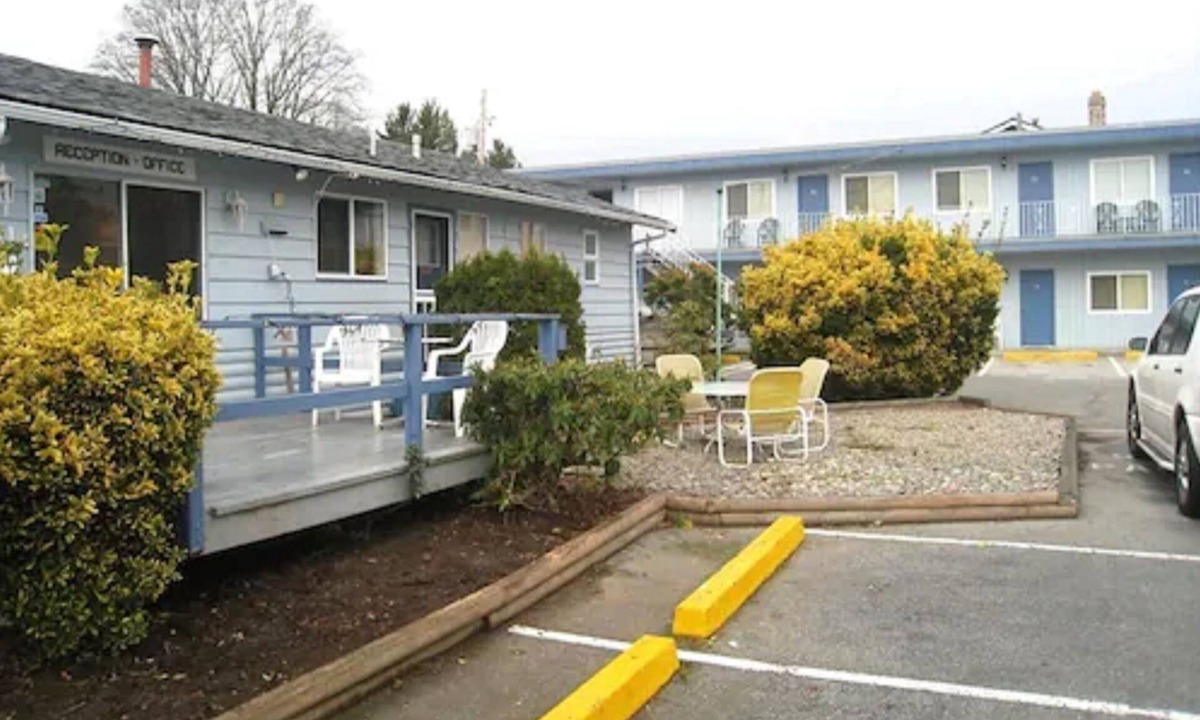 Delta Hotel | Beach Grove Motel