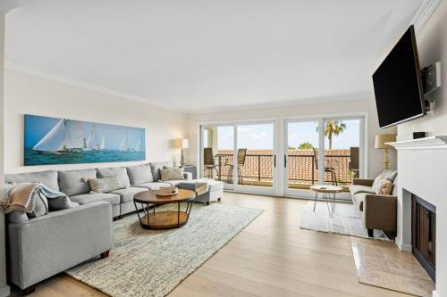 East Mesa House | Beach Retreat