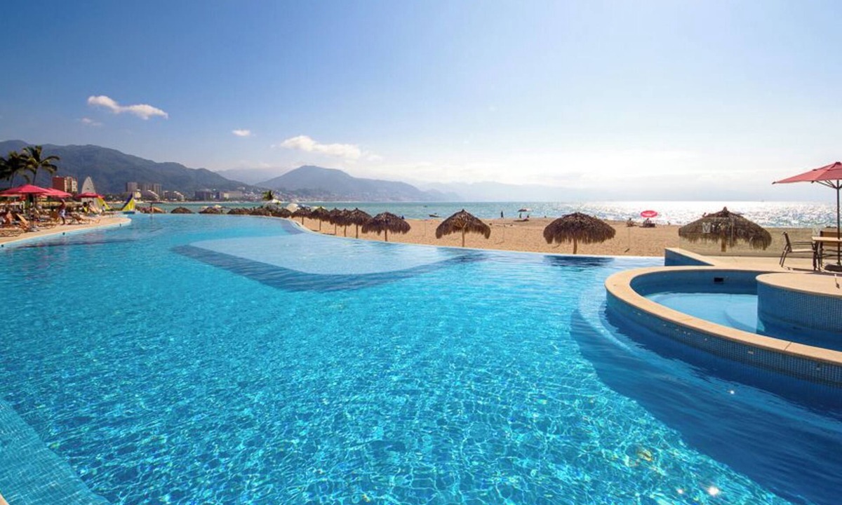 Puerto Vallarta Condo | Beachfront Escape | Stunning Views from 22nd Floor
