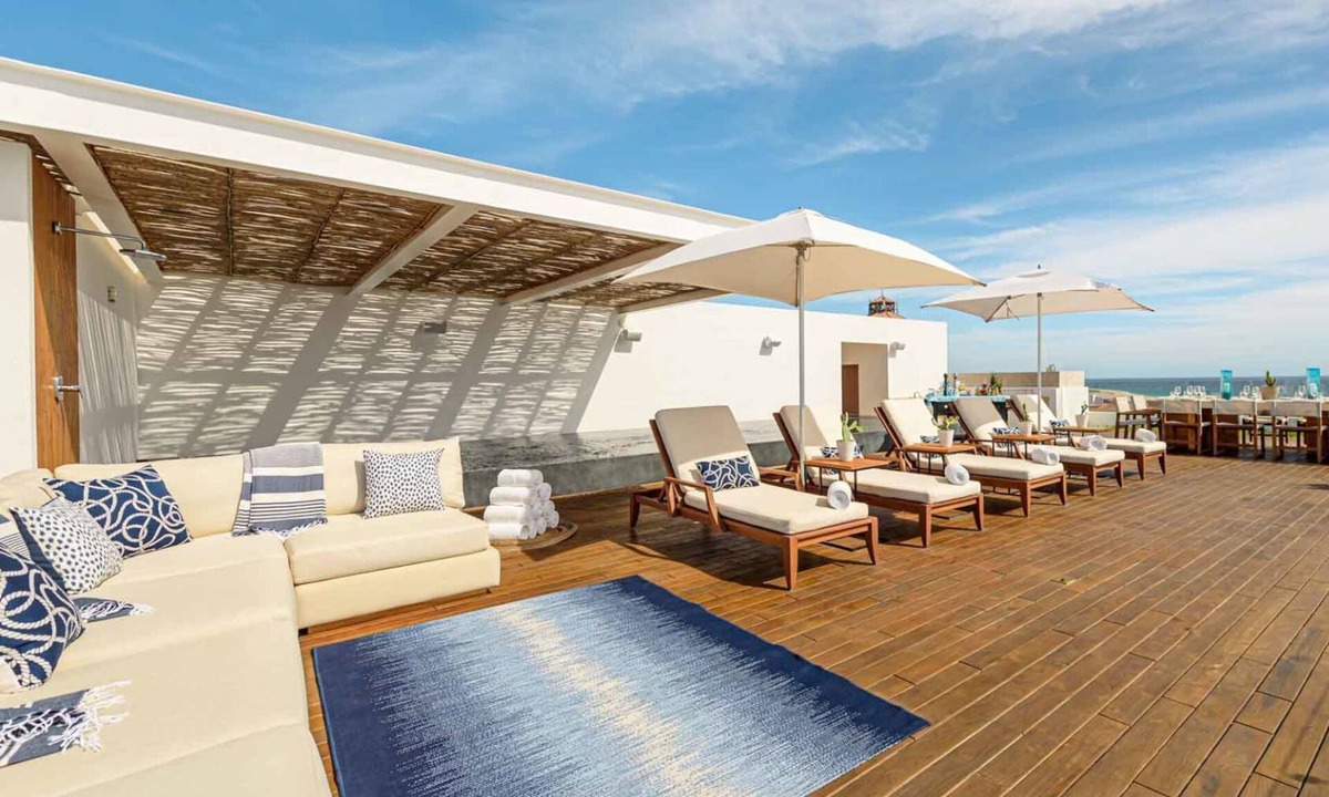 Zona Hotelera House | Beachfront Paradise! Pet-friendly Penthouse with Private Rooftop Pool!