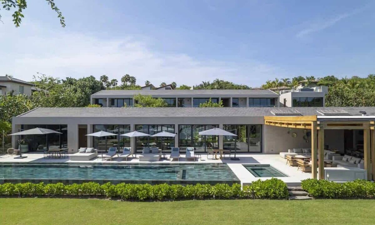 Punta Negra House | Beachfront Villa w/Sports Simulator, Game Room & Private Bowling I Movie Theater & Sauna