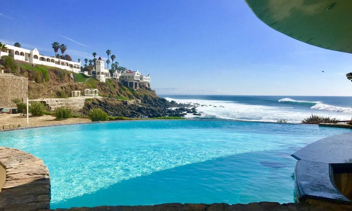 Rosarito Condo | BeachVibes-LasOlasCondo-Pools&Jacuzzis-Rosarito