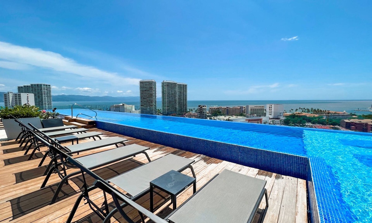 North Hotel Zone Apartment | Beautiful Apartment, Pool and Roof Garden