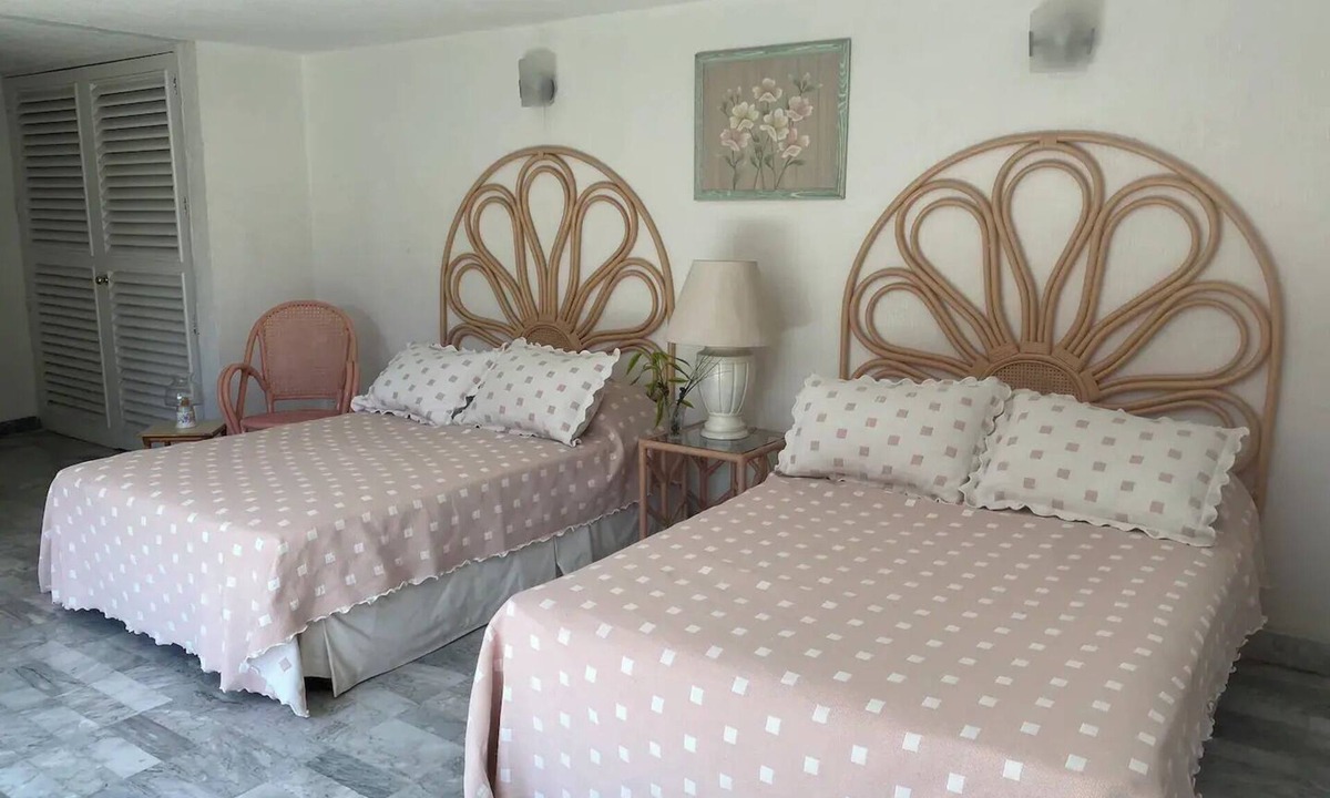 Cuernavaca House | Beautiful house, swimming pool with boiler, huge garden