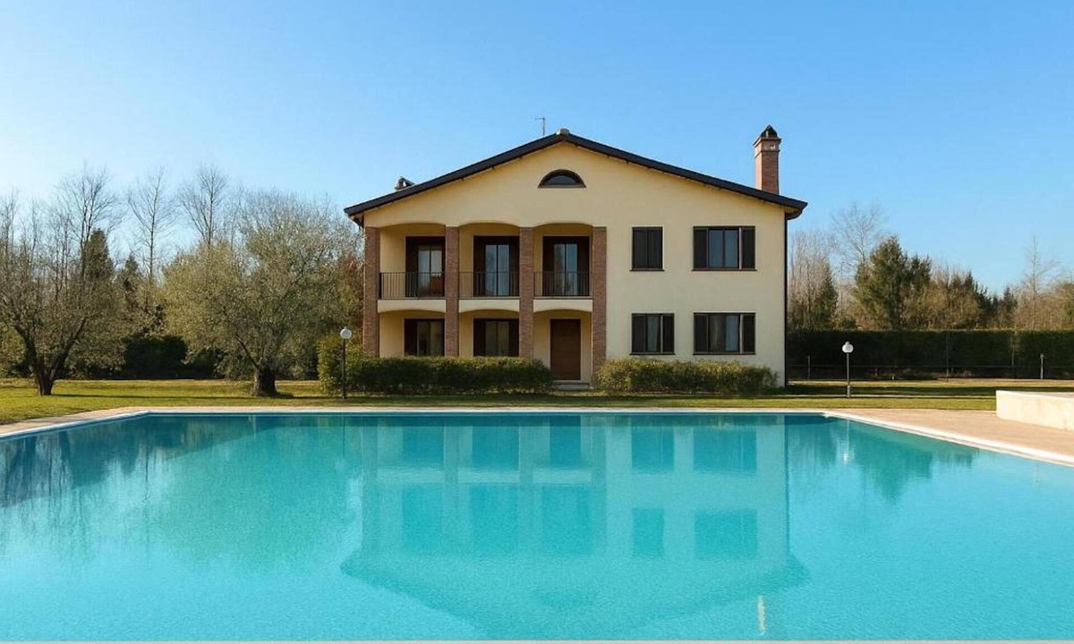 Lamporecchio Villa | Beautiful private villa with private pool, WIFI, hot tub, TV, terrace and panoramic view