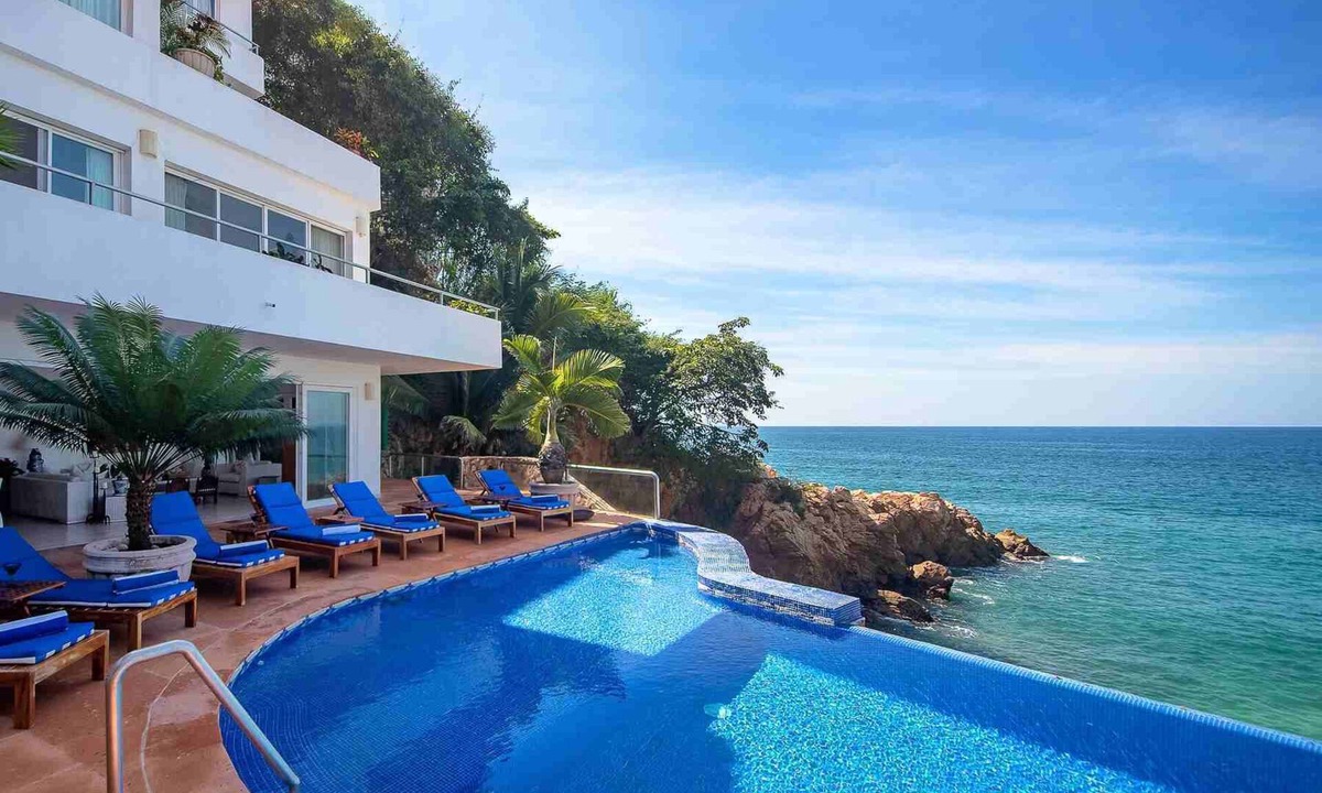Cerro Villa | Beautiful Puerto Vallarta luxury villa rental
