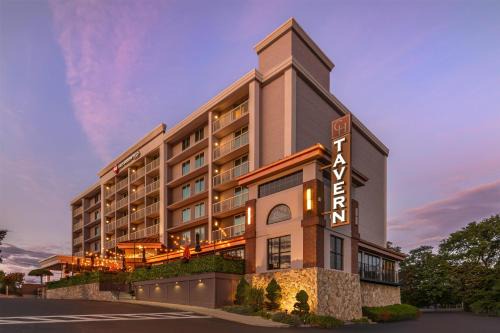 Piety Corner Hotel | Best Western Plus Waltham Boston