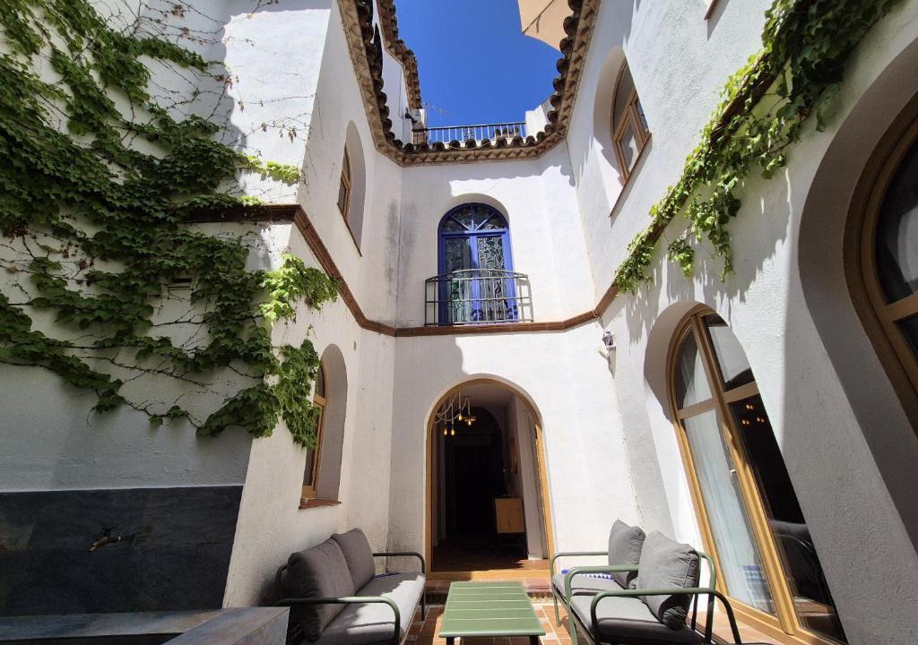 San Pedro Apartment | BHost - Palace