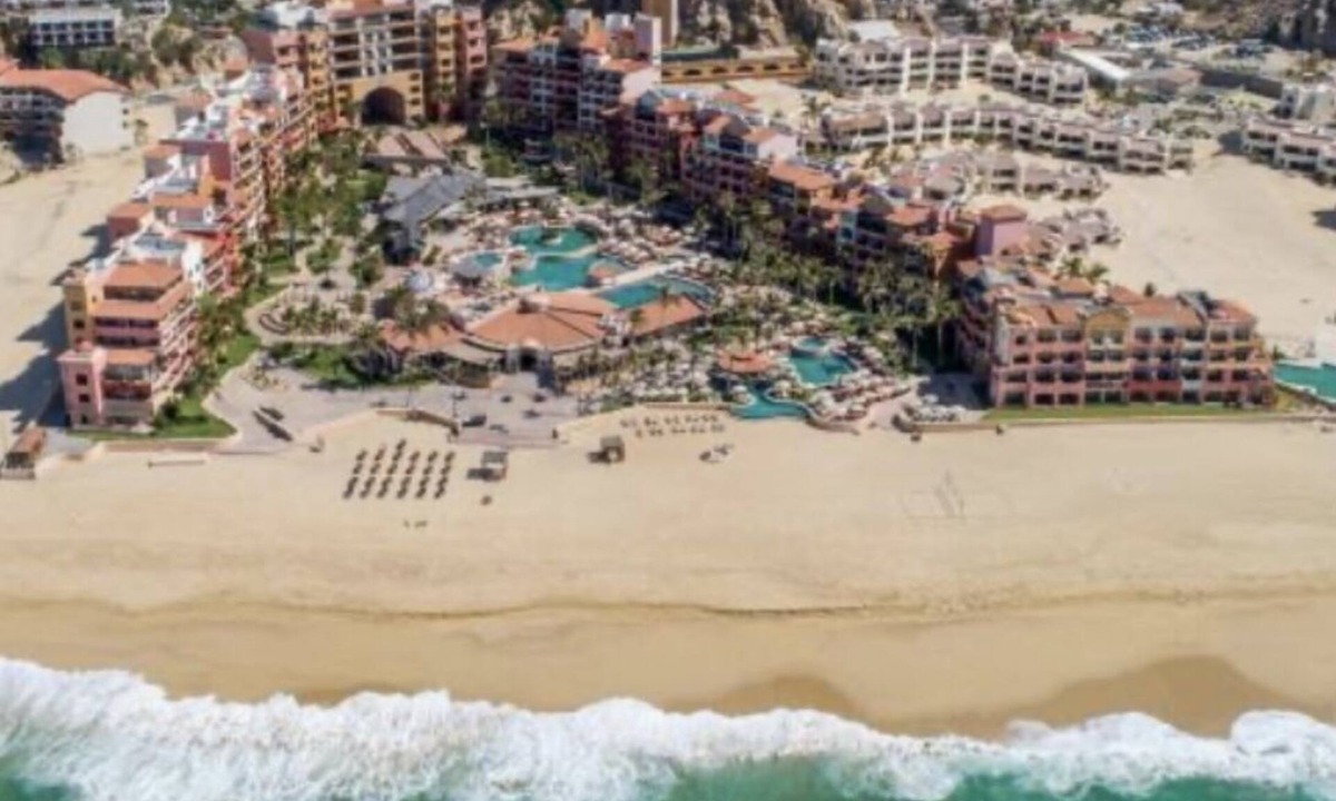 Marina Apartment | BISBEE WEEK Black/Blue marlin tourn-on beach 2 bdrm condo.In the heart of CABO!