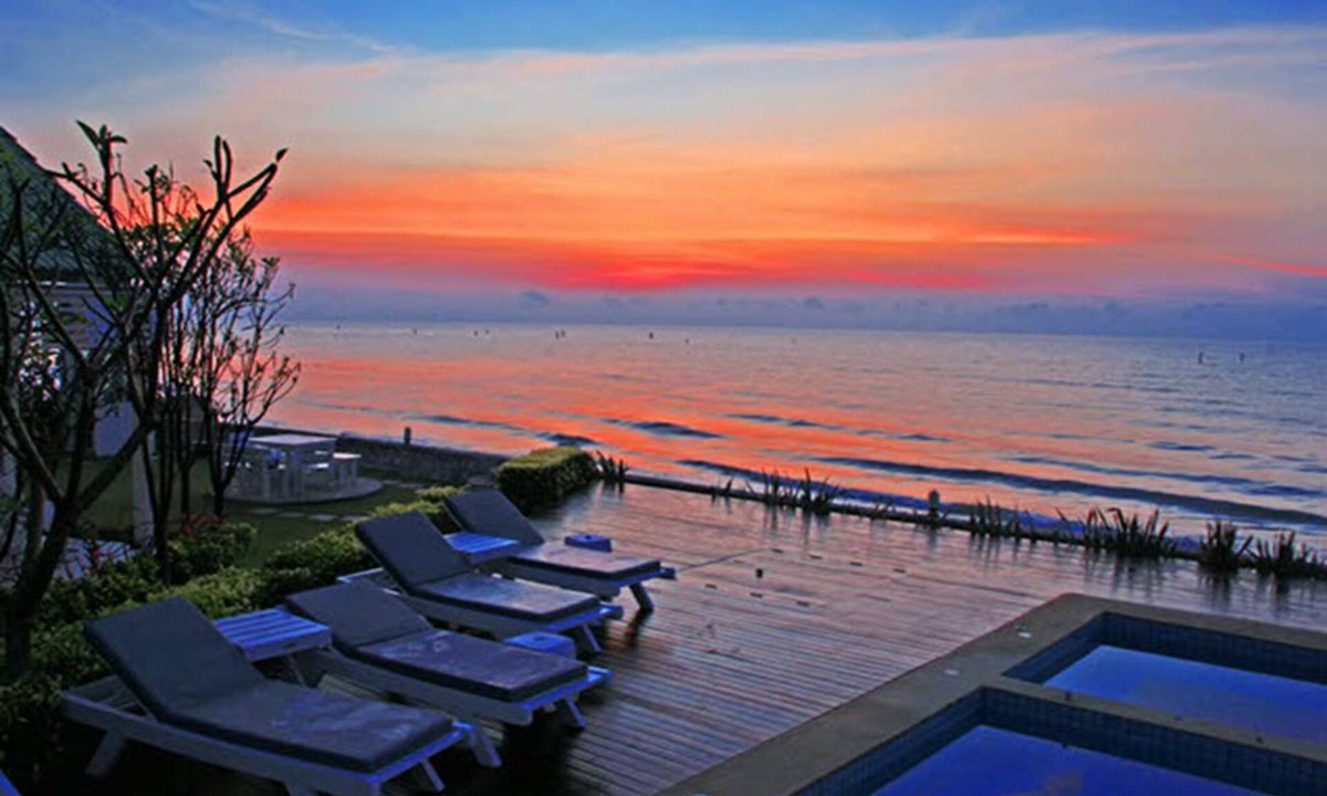 Hat Chao Samran Hotel | Blue Sky Resort