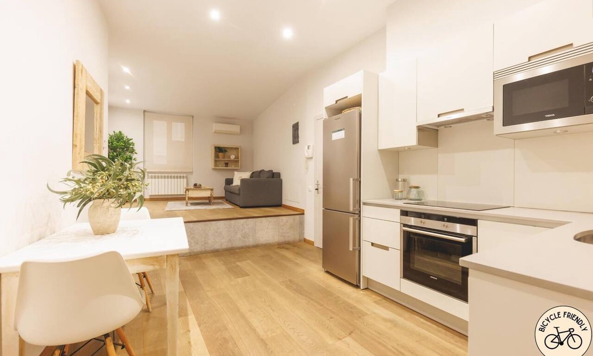 Barri Vell Apartment | Bravissimo Força 17 Aigua, with one-bedroom and terrace