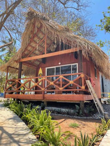Saladita Apartment | Cabaña Buganvilia Punto Surf Barra La Saladita