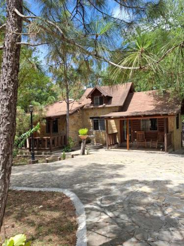Montemorelos Ski Chalet | Cabaña La Josefina