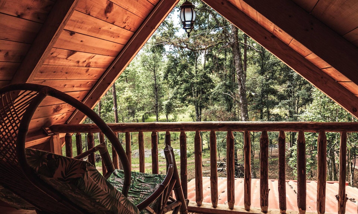Acaxochitlan Cabin | Cabaña Mora en el Bosque de Acaxochitlán