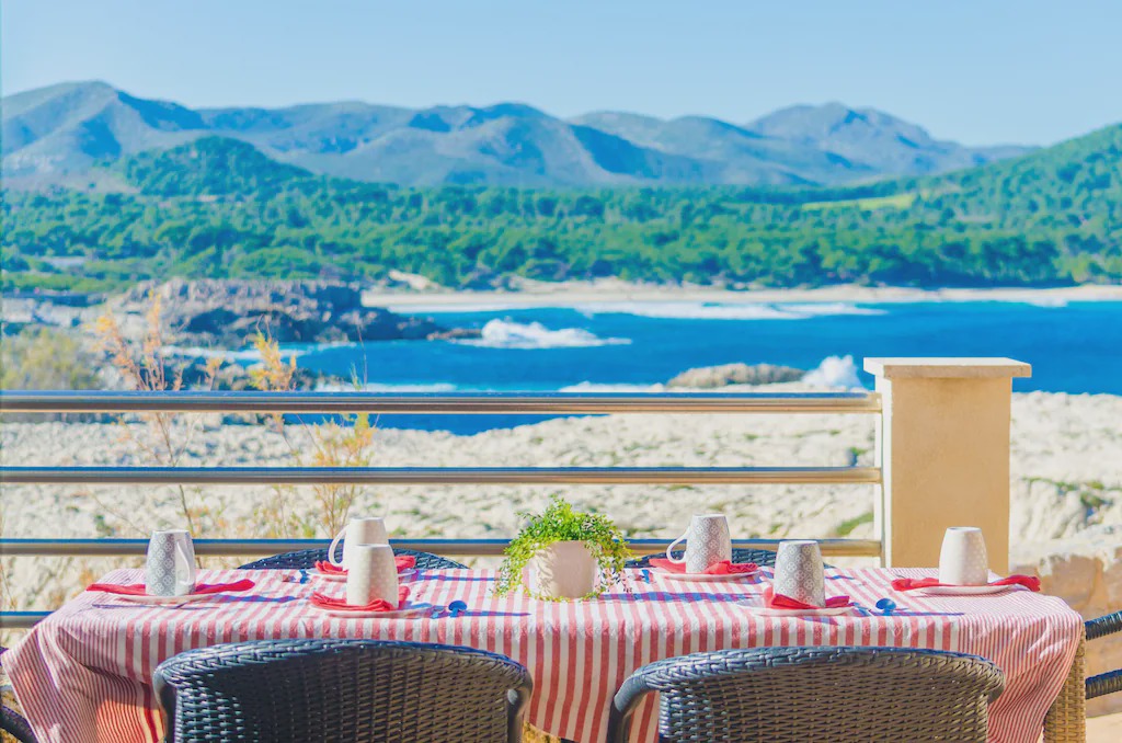 Cala Agulla Villa | Cala Lliteres 5 - Three Bedroom Villa, Sleeps 6