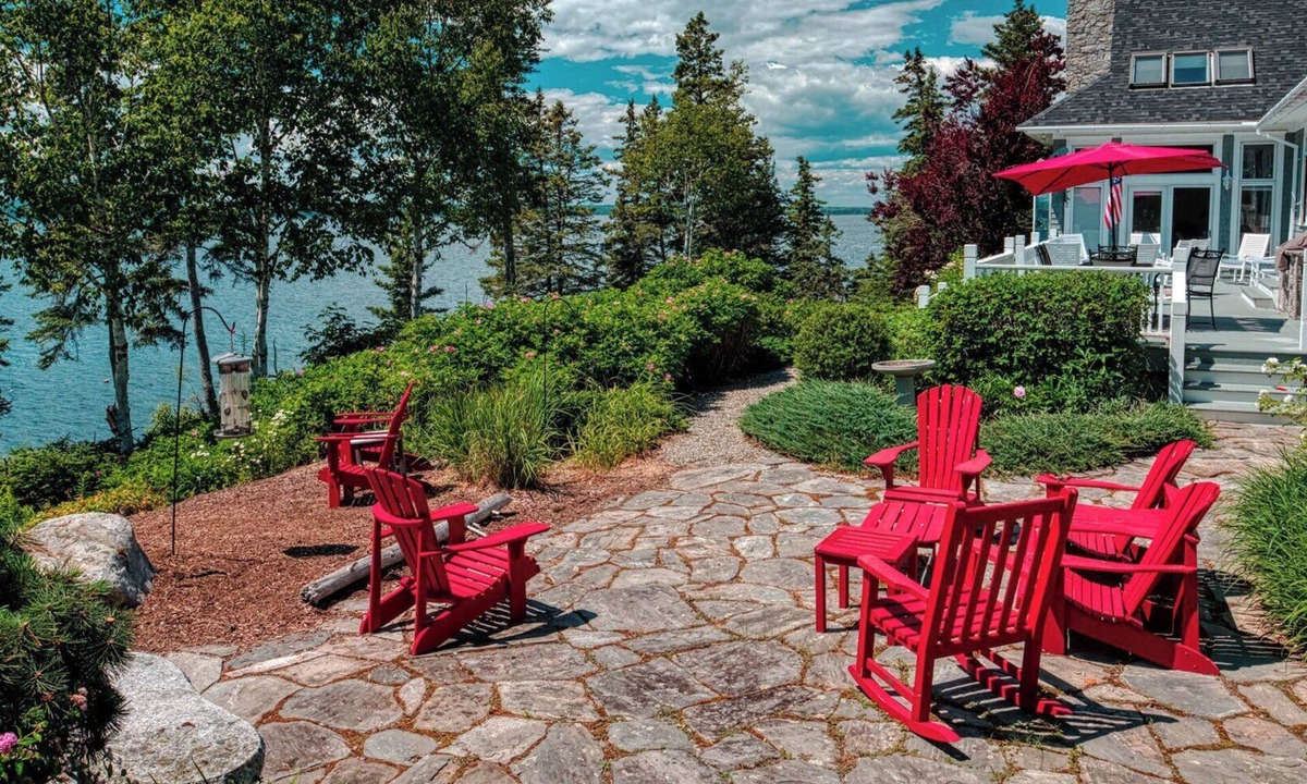 Brooksville House | Cape Rosier, Maine 6 bedroom estate on Penobscot B